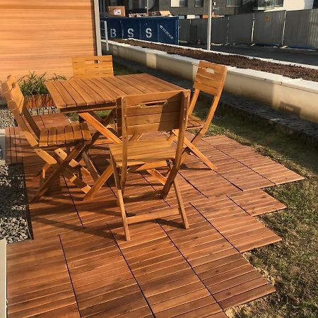 Apartament With Garden Bezplatny Parking !!! Красков Екстериор снимка