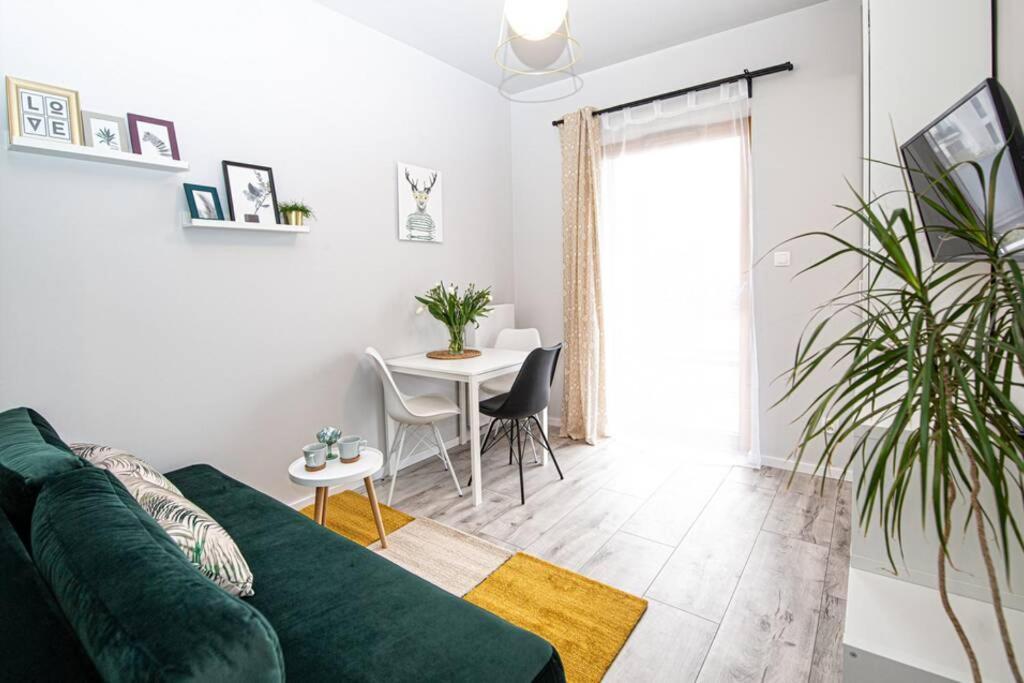 Apartament With Garden Bezplatny Parking !!! Красков Екстериор снимка